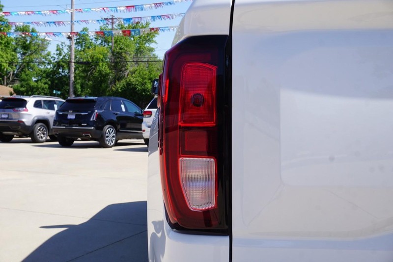 GMC Sierra 1500 Vehicle Full-screen Gallery Image 21