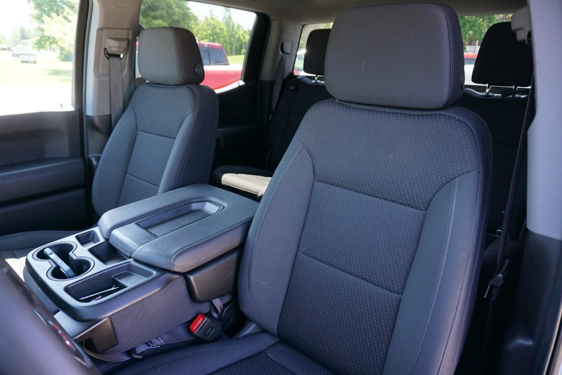 GMC Sierra 1500 Vehicle Full-screen Gallery Image 26