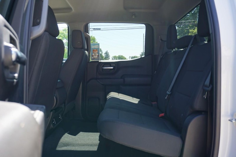 GMC Sierra 1500 Vehicle Full-screen Gallery Image 27