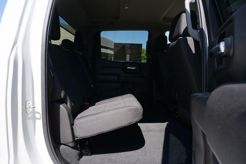 GMC Sierra 1500 Vehicle Full-screen Gallery Image 29