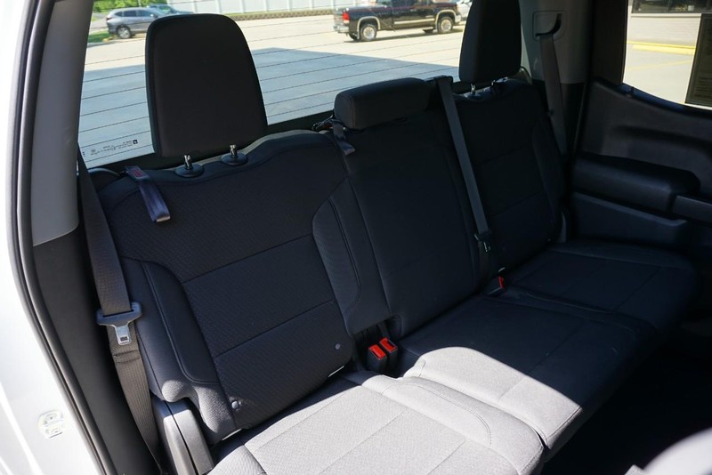 GMC Sierra 1500 Vehicle Full-screen Gallery Image 30