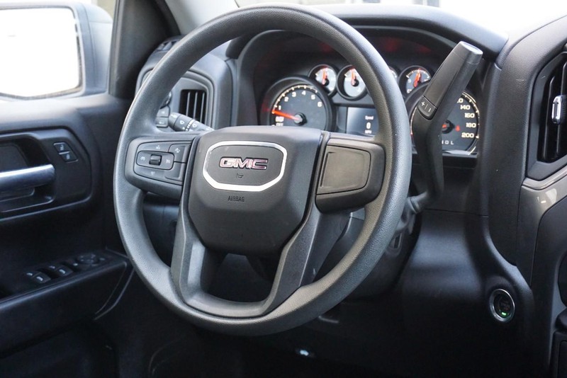 GMC Sierra 1500 Vehicle Full-screen Gallery Image 34
