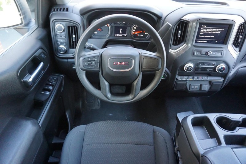 GMC Sierra 1500 Vehicle Full-screen Gallery Image 37