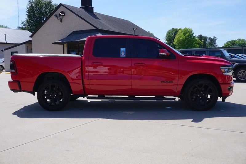 Ram 1500 Vehicle Full-screen Gallery Image 02
