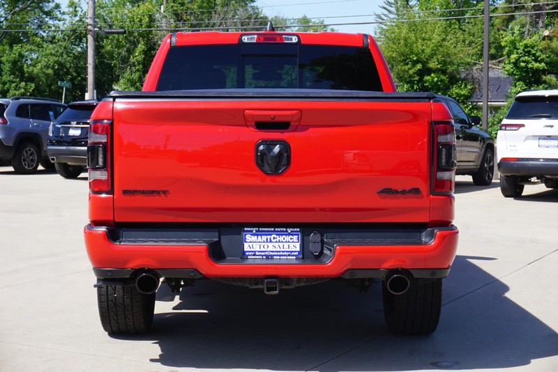 Ram 1500 Vehicle Full-screen Gallery Image 04