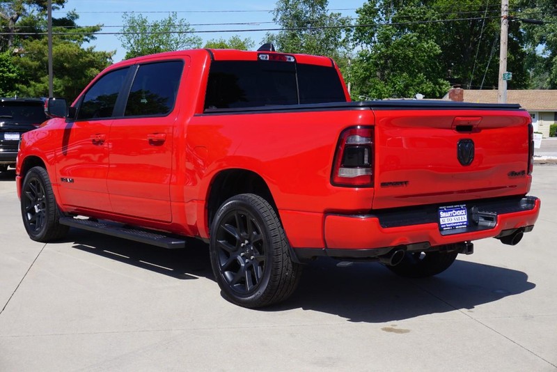Ram 1500 Vehicle Full-screen Gallery Image 05