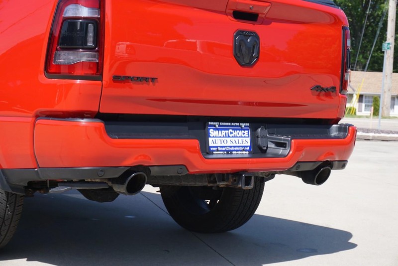 Ram 1500 Vehicle Full-screen Gallery Image 25