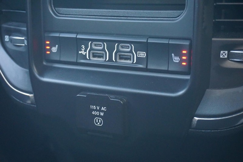 Ram 1500 Vehicle Full-screen Gallery Image 41