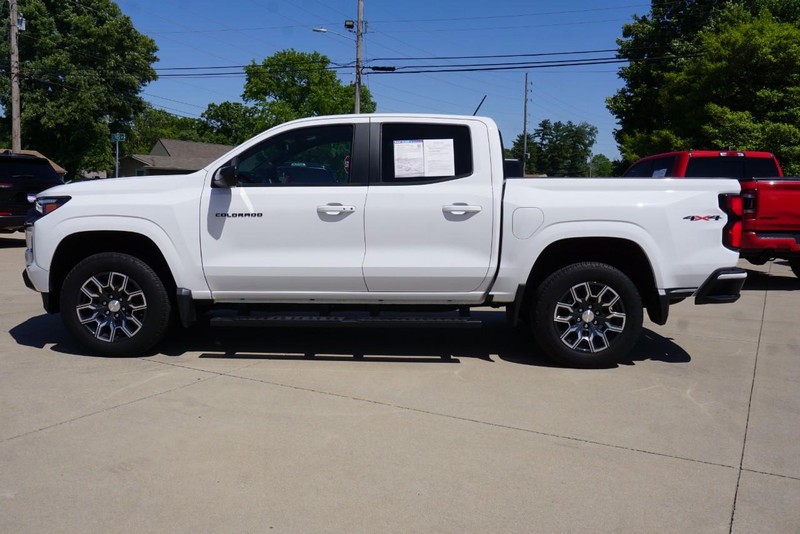 Chevrolet Colorado Vehicle Full-screen Gallery Image 06
