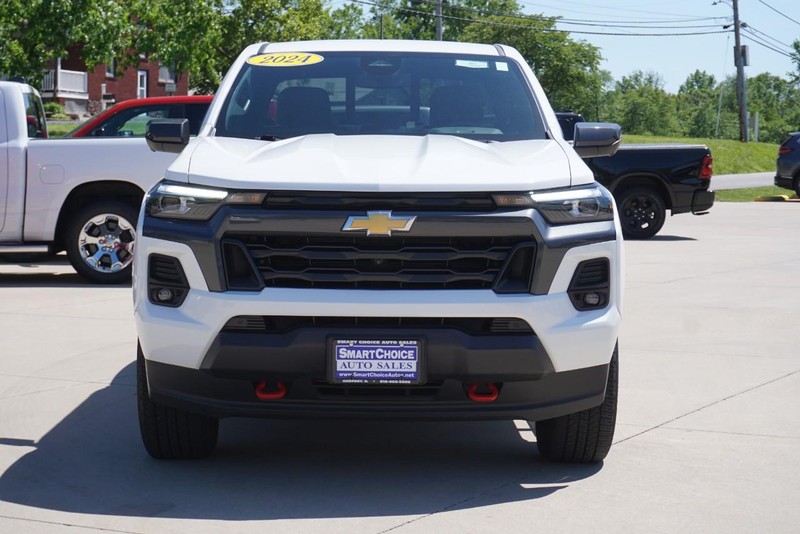 Chevrolet Colorado Vehicle Full-screen Gallery Image 08