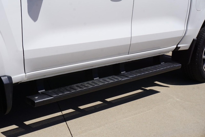 Chevrolet Colorado Vehicle Full-screen Gallery Image 13