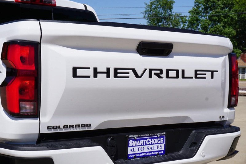 Chevrolet Colorado Vehicle Full-screen Gallery Image 21