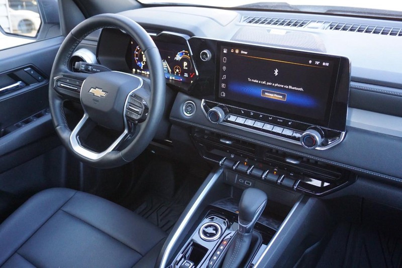 Chevrolet Colorado Vehicle Full-screen Gallery Image 38