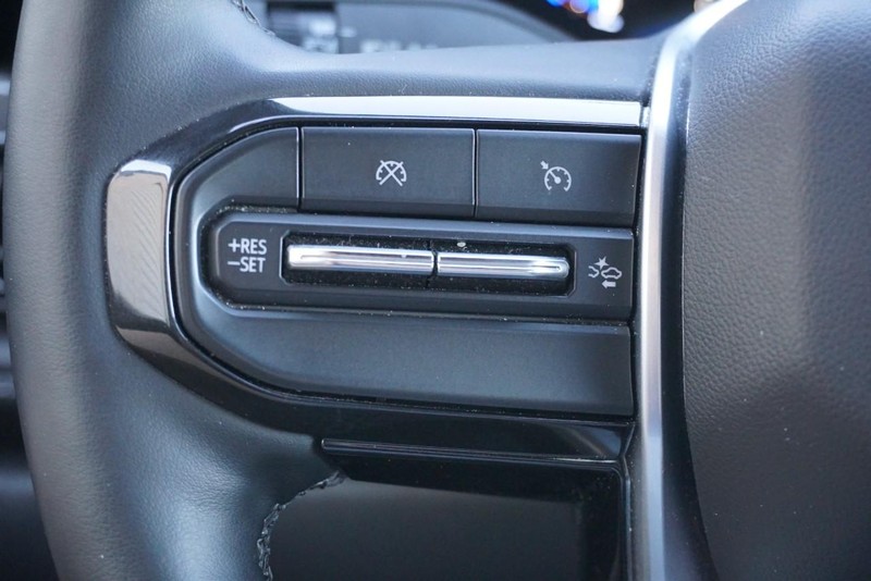Chevrolet Colorado Vehicle Full-screen Gallery Image 40