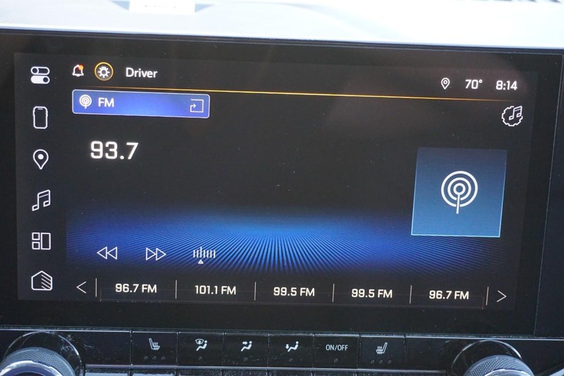 Chevrolet Colorado Vehicle Full-screen Gallery Image 49