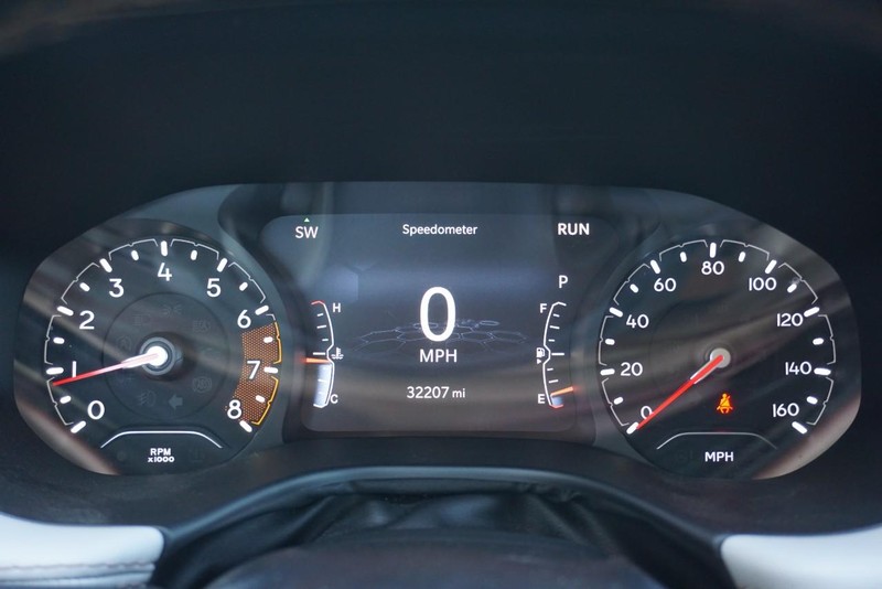 Jeep Compass Vehicle Full-screen Gallery Image 37