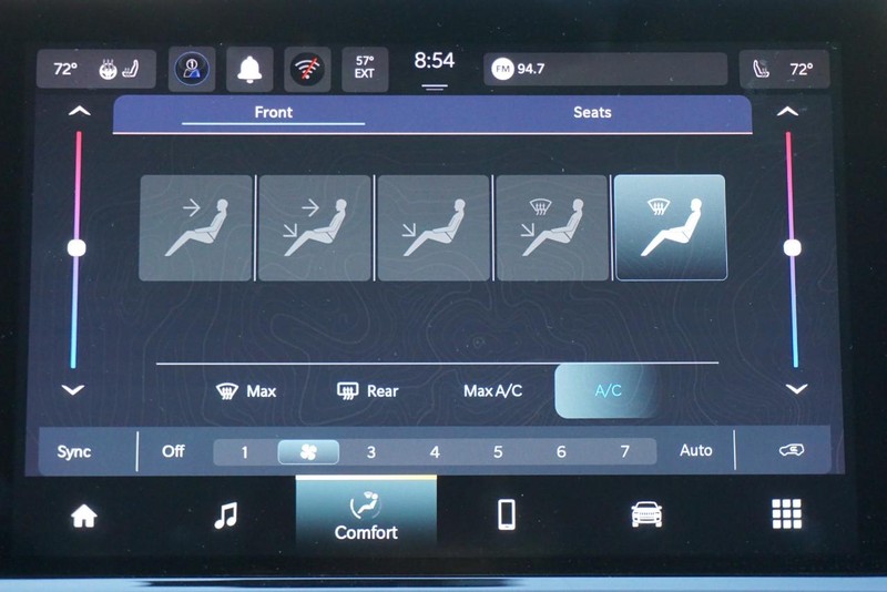Jeep Compass Vehicle Full-screen Gallery Image 44
