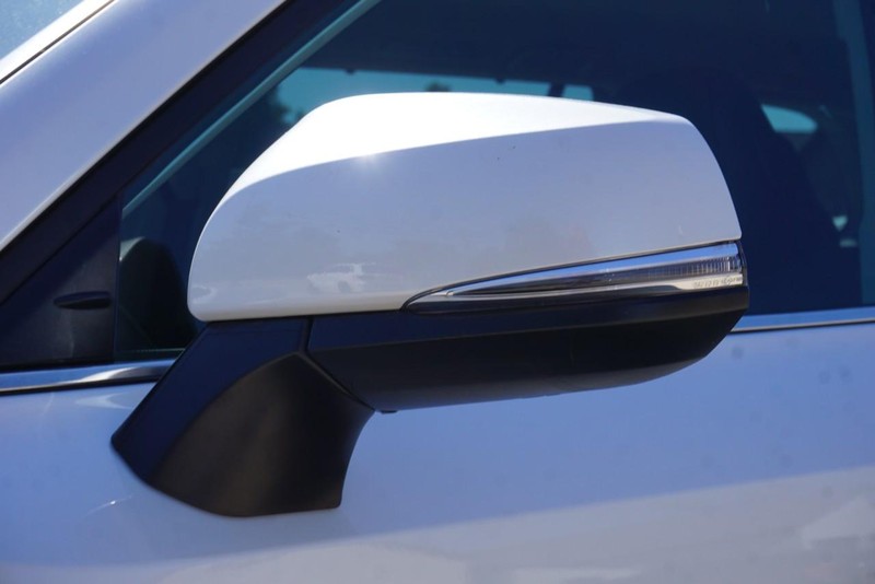Toyota Grand Highlander Vehicle Full-screen Gallery Image 12