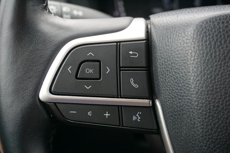 Toyota Grand Highlander Vehicle Full-screen Gallery Image 39