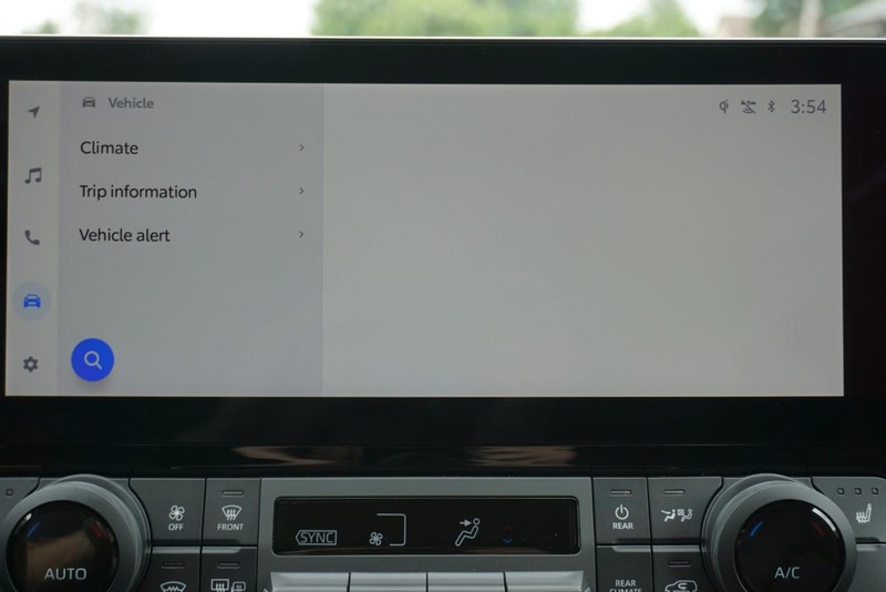 Toyota Grand Highlander Vehicle Full-screen Gallery Image 54