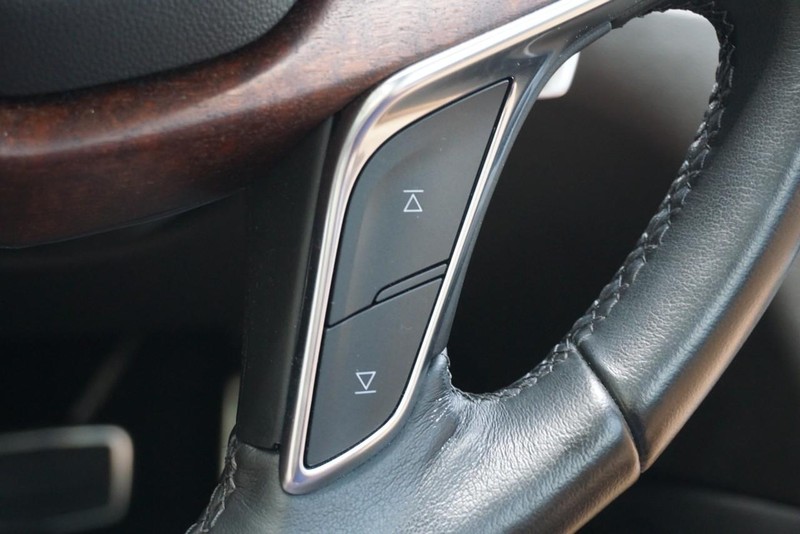 Cadillac XT5 Vehicle Full-screen Gallery Image 41