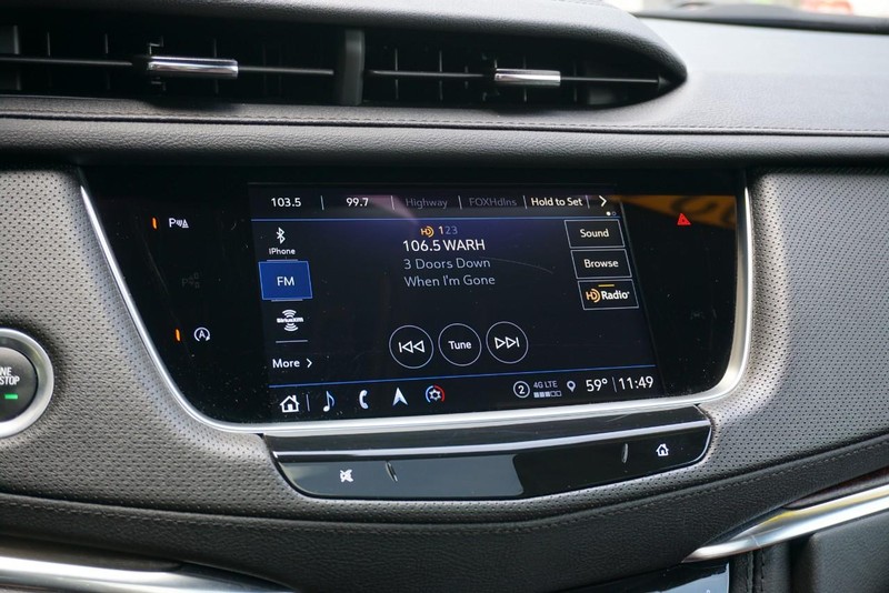 Cadillac XT5 Vehicle Full-screen Gallery Image 44