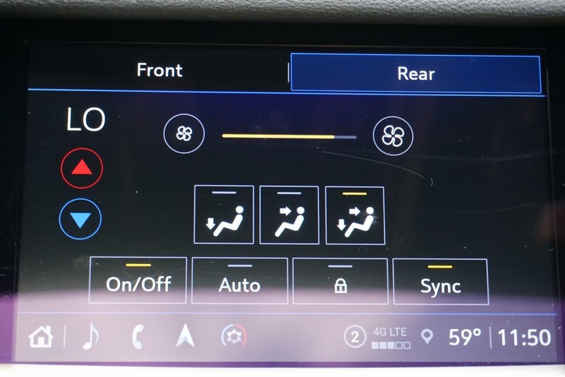 Cadillac XT5 Vehicle Full-screen Gallery Image 55