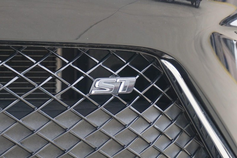 Buick Envista Vehicle Full-screen Gallery Image 12