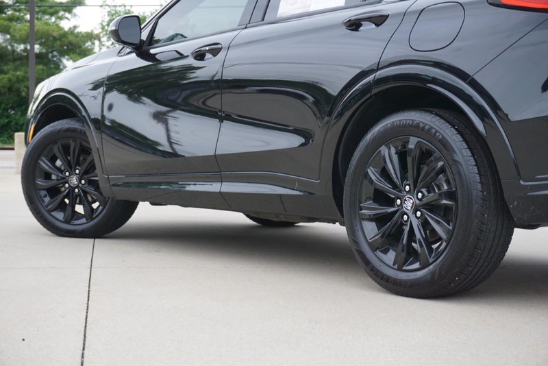 Buick Envista Vehicle Full-screen Gallery Image 14