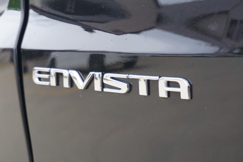 Buick Envista Vehicle Full-screen Gallery Image 19
