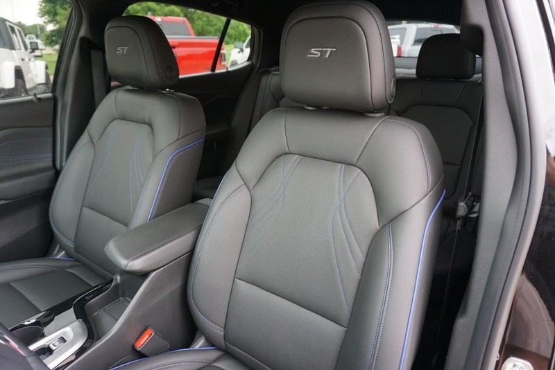 Buick Envista Vehicle Full-screen Gallery Image 26