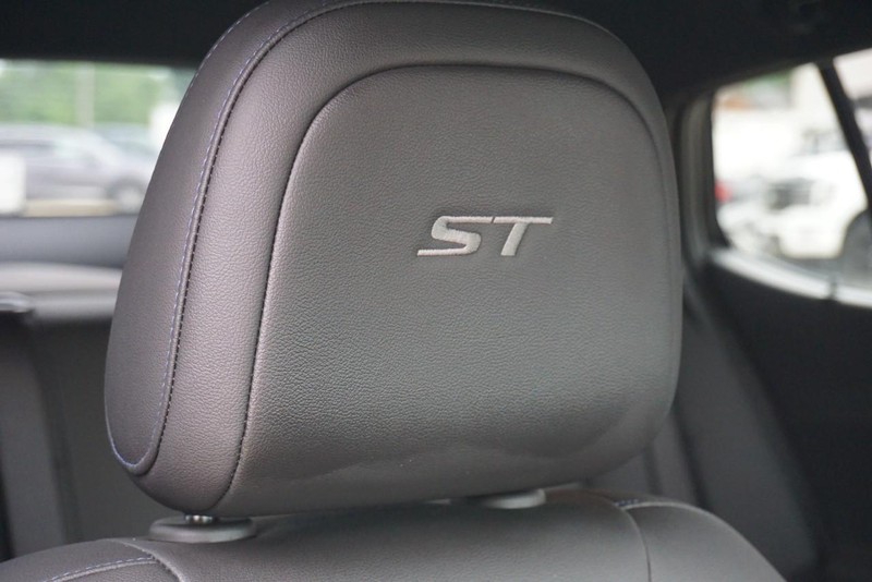 Buick Envista Vehicle Full-screen Gallery Image 34