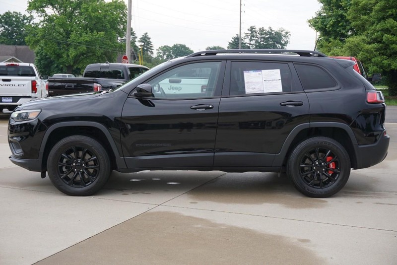 View vehicle photo 6
