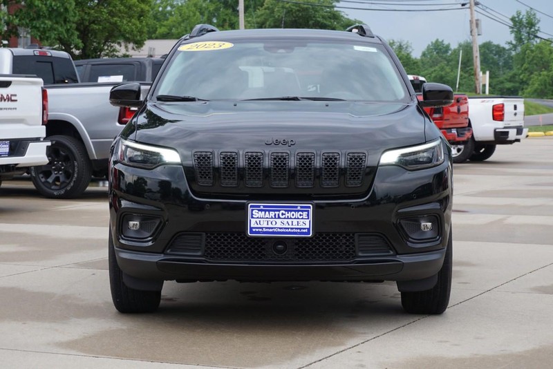 Jeep Cherokee Vehicle Full-screen Gallery Image 08