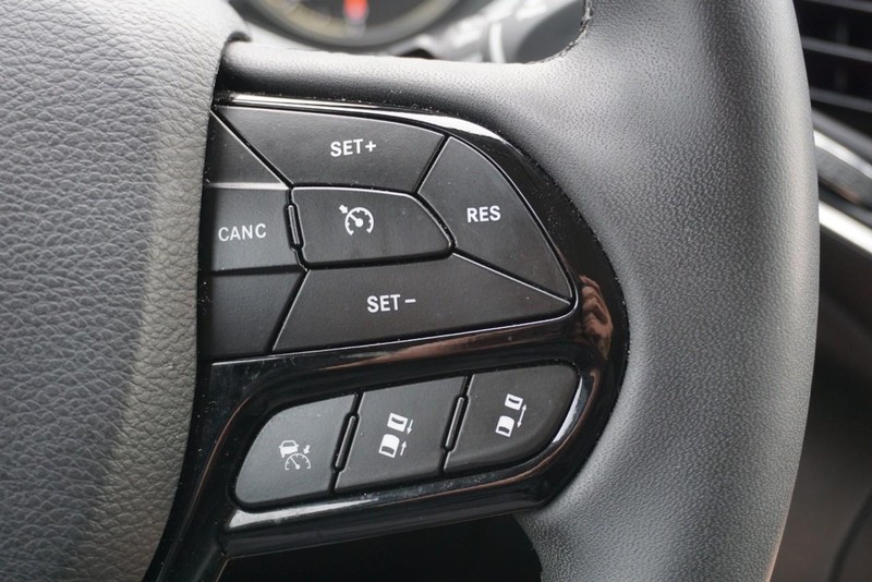 Jeep Cherokee Vehicle Full-screen Gallery Image 39