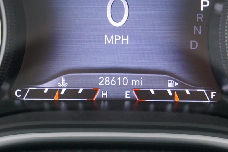 Jeep Cherokee Vehicle Full-screen Gallery Image 41