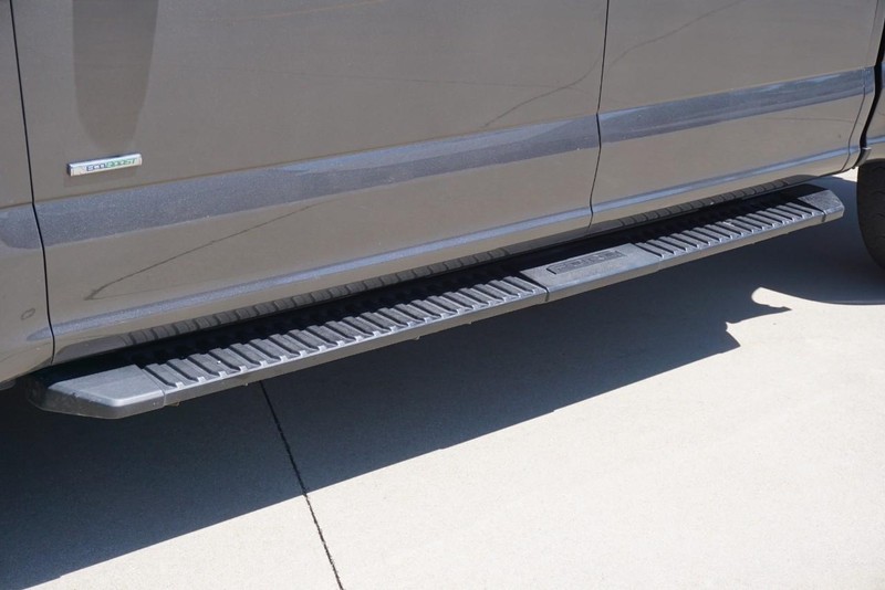 Ford F-150 Vehicle Full-screen Gallery Image 14