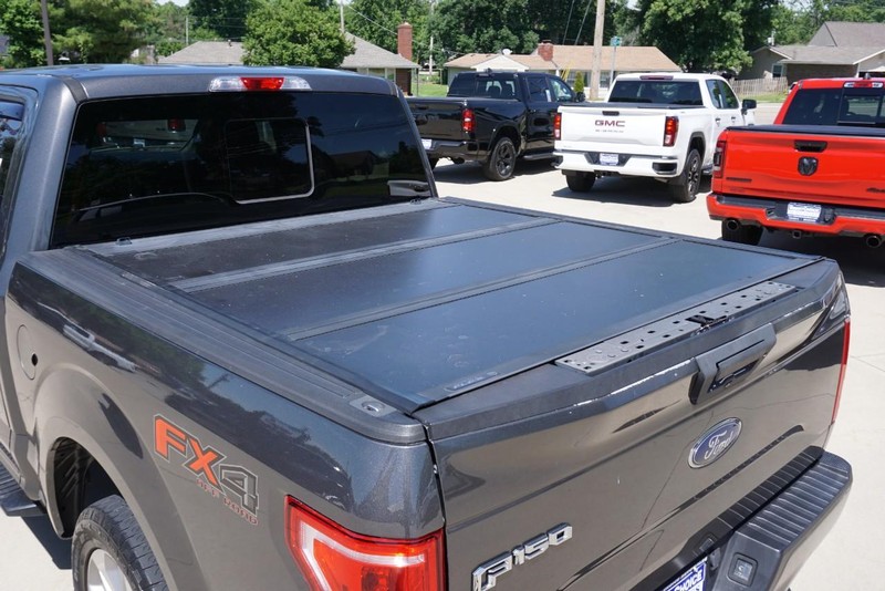 Ford F-150 Vehicle Full-screen Gallery Image 19