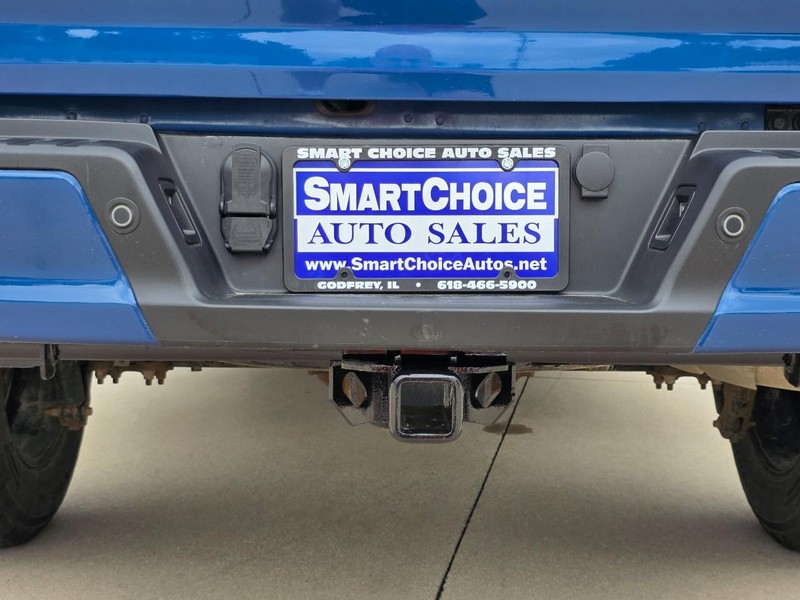 Ford F-150 Vehicle Full-screen Gallery Image 19
