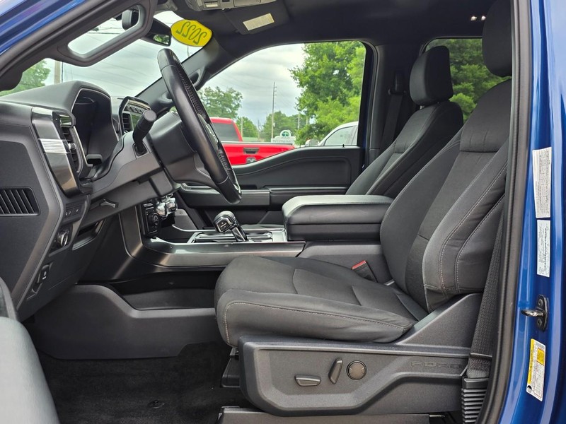 Ford F-150 Vehicle Full-screen Gallery Image 28