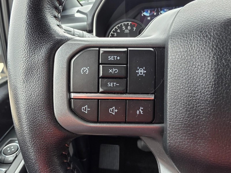 Ford F-150 Vehicle Full-screen Gallery Image 41