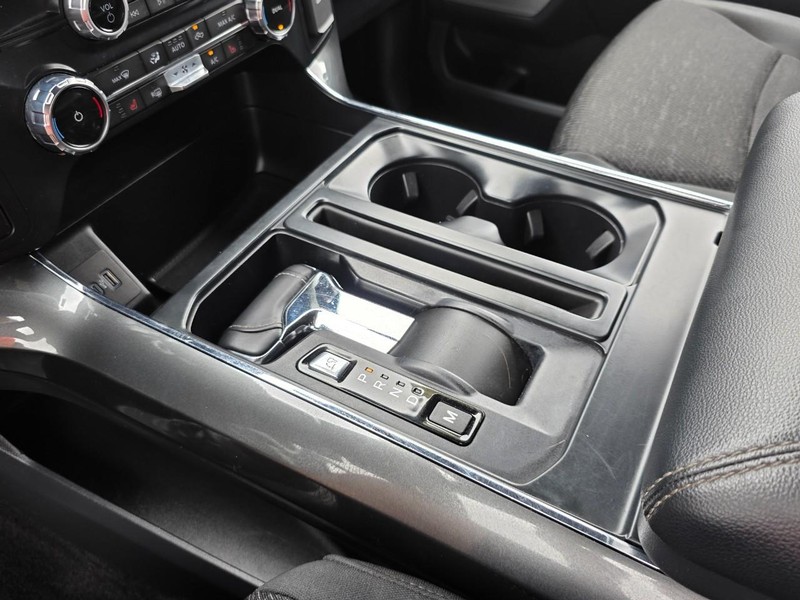 Ford F-150 Vehicle Full-screen Gallery Image 56