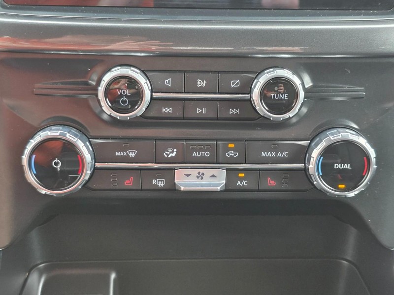 Ford F-150 Vehicle Full-screen Gallery Image 58