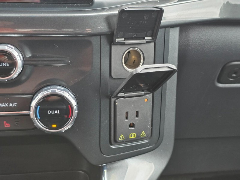 Ford F-150 Vehicle Full-screen Gallery Image 60