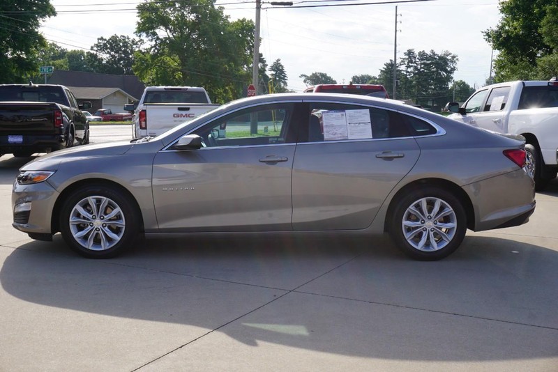 Chevrolet Malibu Vehicle Full-screen Gallery Image 06