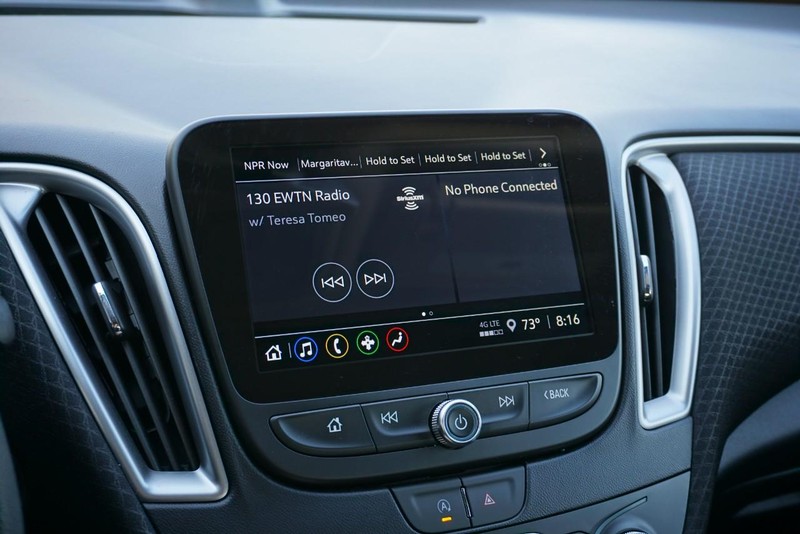 Chevrolet Malibu Vehicle Full-screen Gallery Image 38