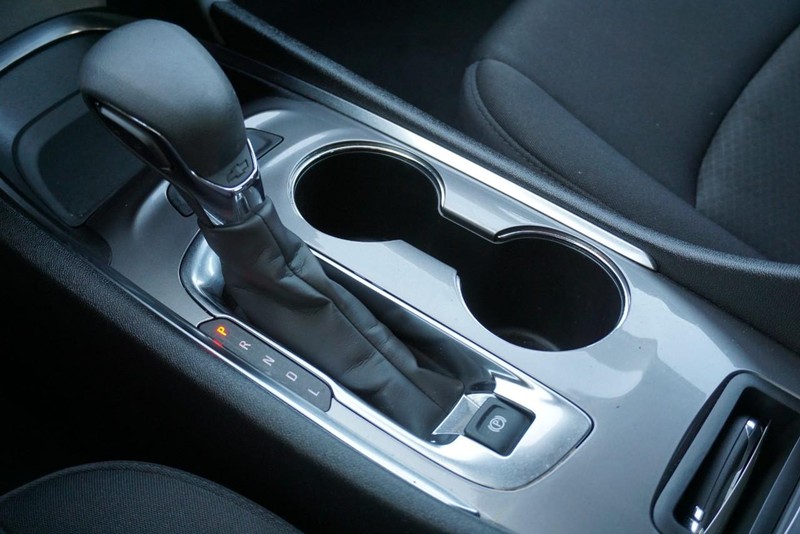 Chevrolet Malibu Vehicle Full-screen Gallery Image 42