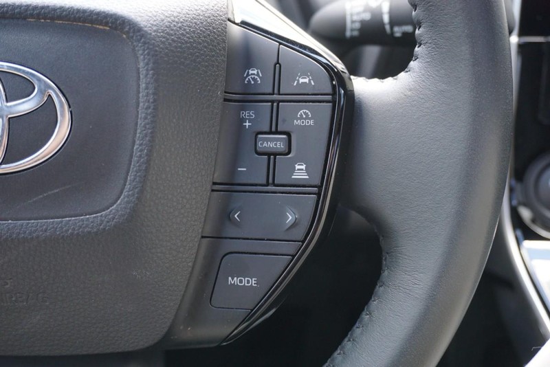 Toyota bZ4X Vehicle Full-screen Gallery Image 41