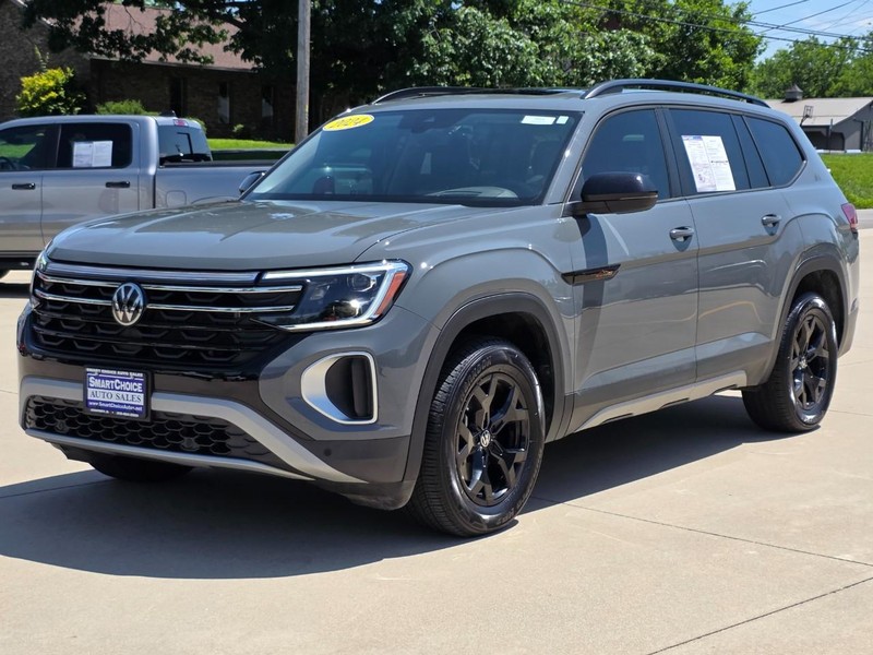 Volkswagen Atlas Vehicle Full-screen Gallery Image 06
