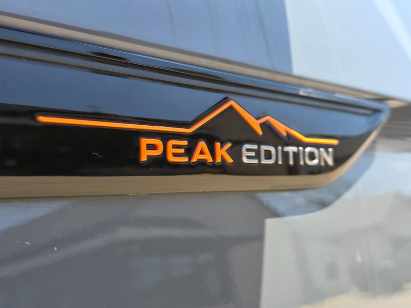 Volkswagen Atlas Vehicle Full-screen Gallery Image 11